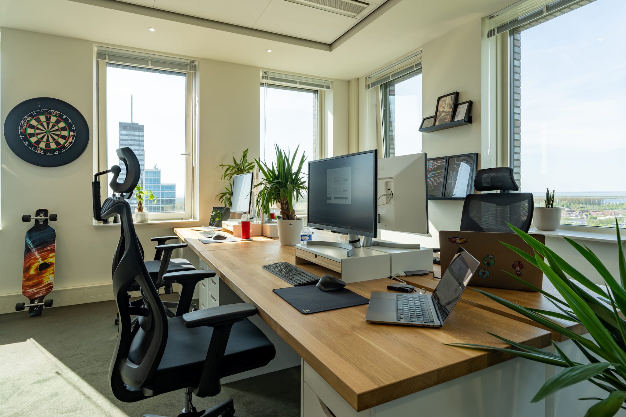 jointlyheroes kantoor werkplekken 1